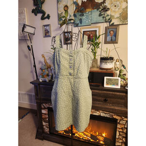 No boundaries junior Green White Floral Mini Dress XlL(15-17)